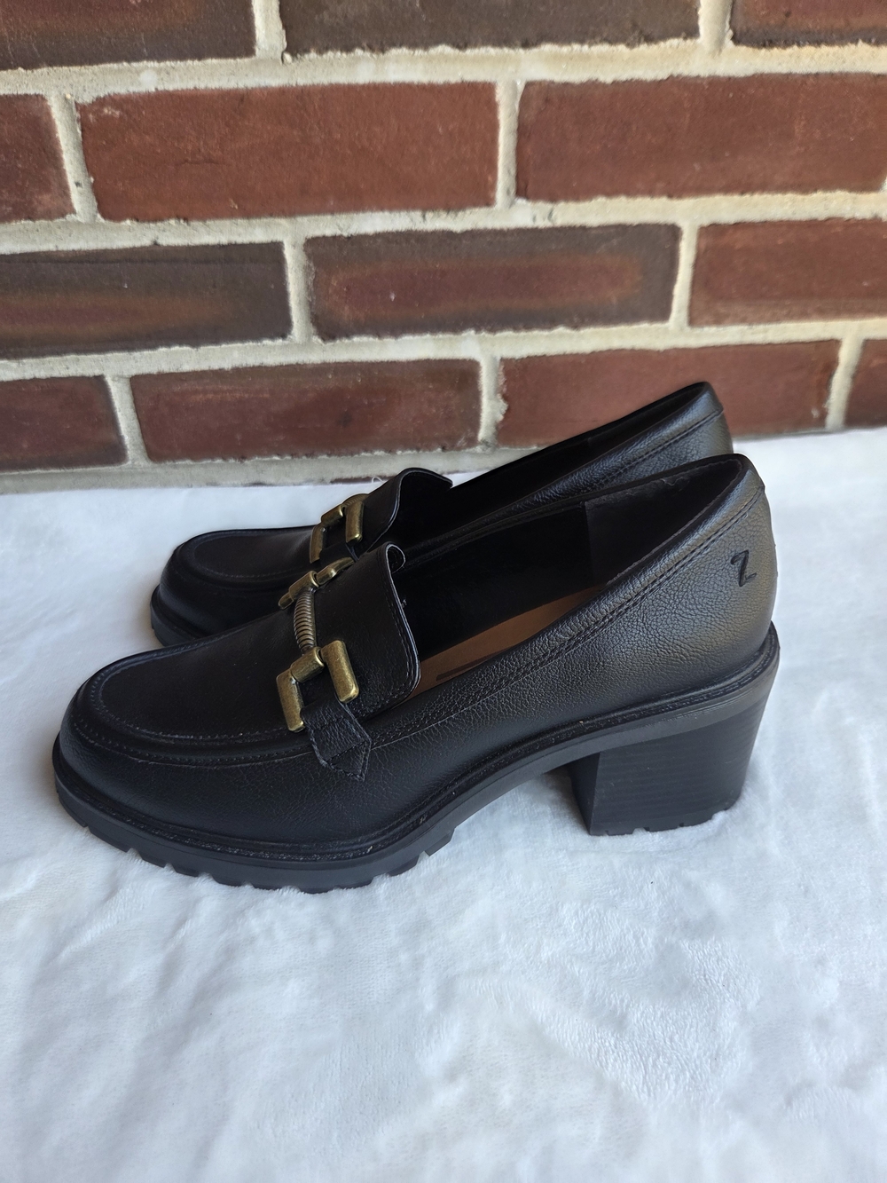 Zodiac Black Faux-Leather Lug Sole Loafers with Gold Buckle - Picture 11 of 12